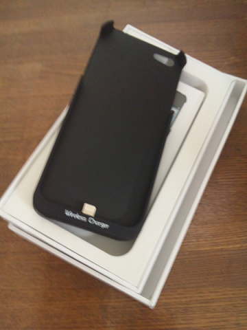 iPhone5でqi充電をしてみる GMYLE (TM) iPhone 5専用「Qi」規格ワイヤレス無線充電器ケース